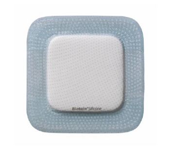 Medicazione biatain in schiuma di poliuretano con bordo adesivo in silicone 10x30 cm 5 pezzi