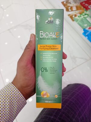 BIOAKE DETOXY DETERGENTE VISO — confronto prezzi
