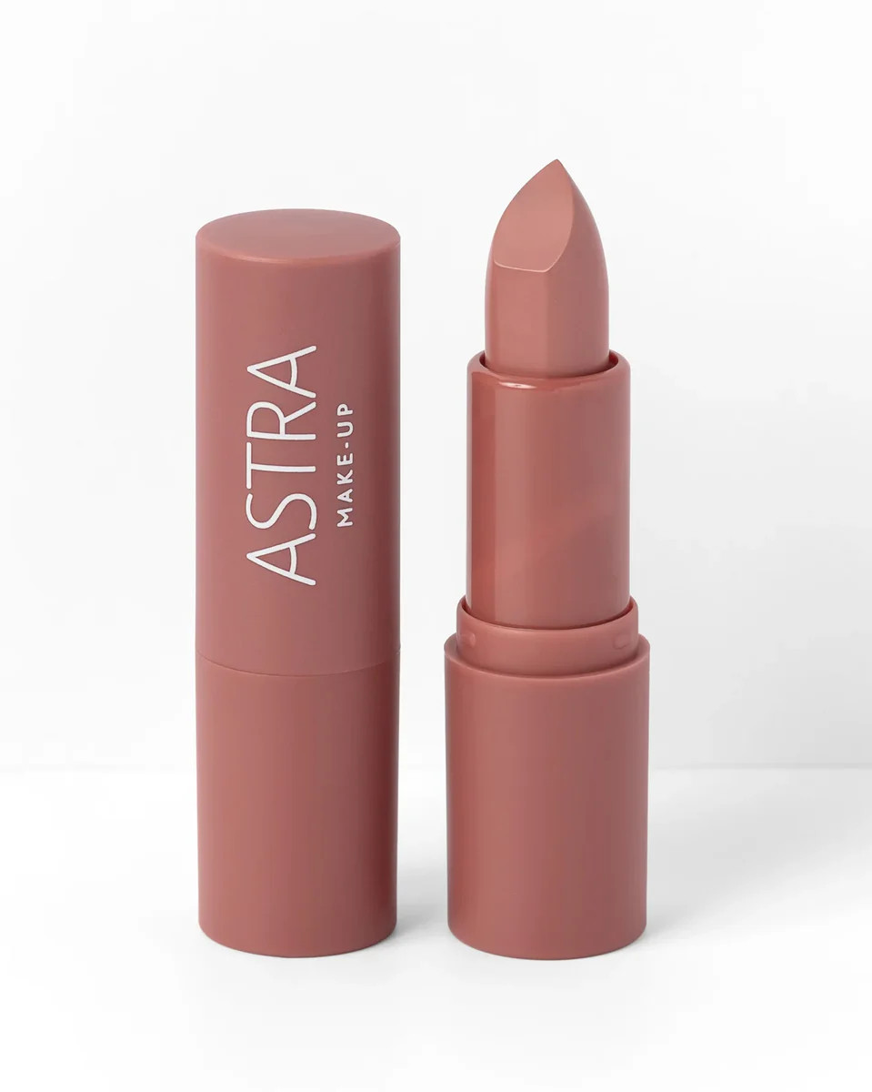 ASTRA Make-UP Lip Creamynal - Rossetto Cremoso Tonalità 02 Judy: Nude Rosato Chiaro 1 pz
