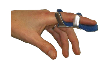 Stecca per frattura dita a ranetta farmasplint misura media in alluminio modellabile con imbottitura in spugna poliuretanica antiallergica radiotraspa